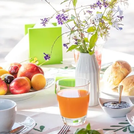Bed & Breakfast Panacea
