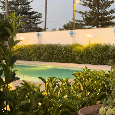 Panacea Bed & Breakfast 3*