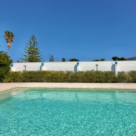 Panacea Bed and Breakfast 4*